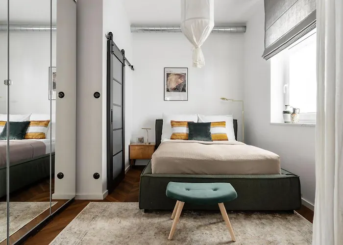 Sanhaus - Retro - Przy Plazy Z Parkingiem